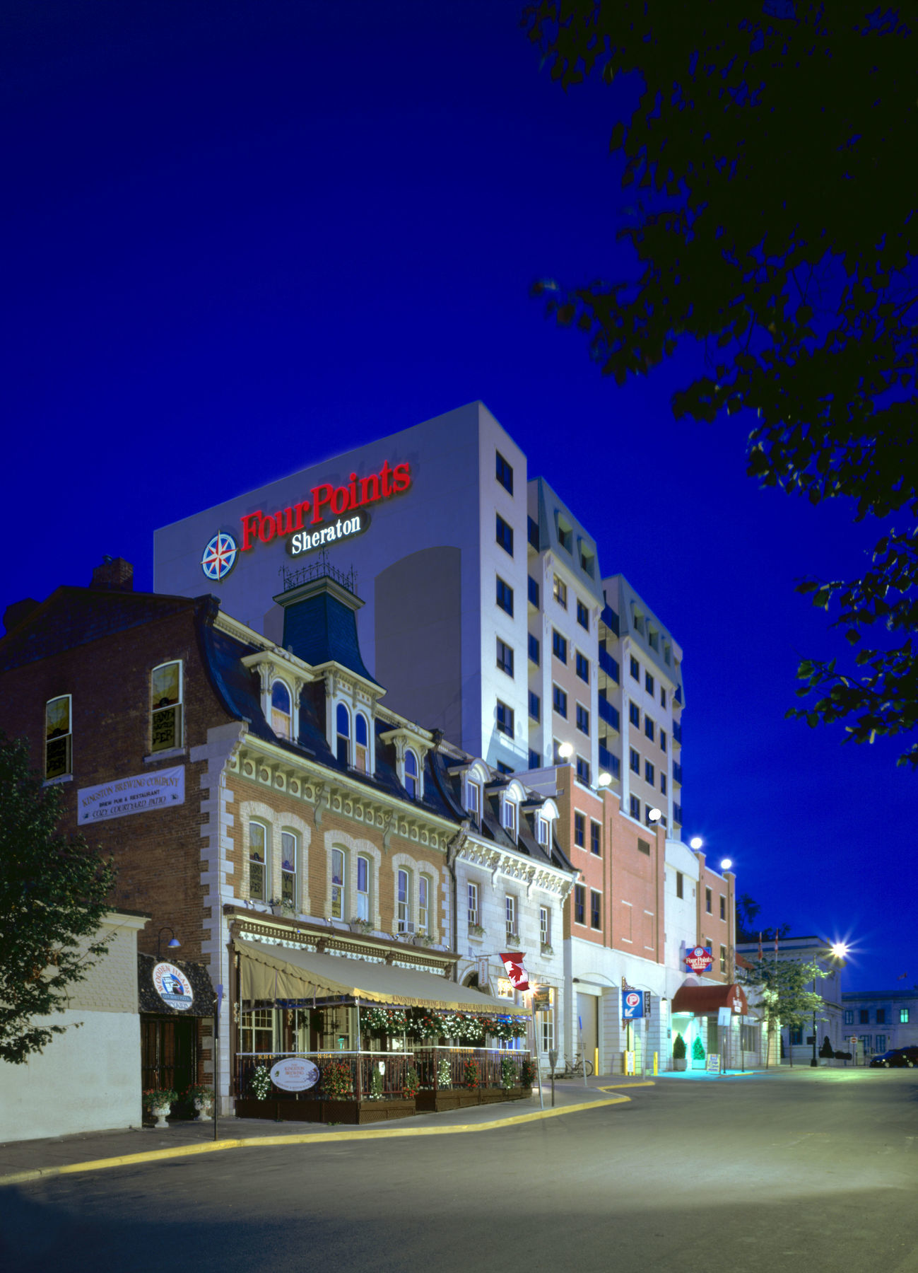 فندق كينفستونفي  فندق وأجنحة فور بوينتس باي شيراتون كنج ستون المظهر الخارجي الصورة